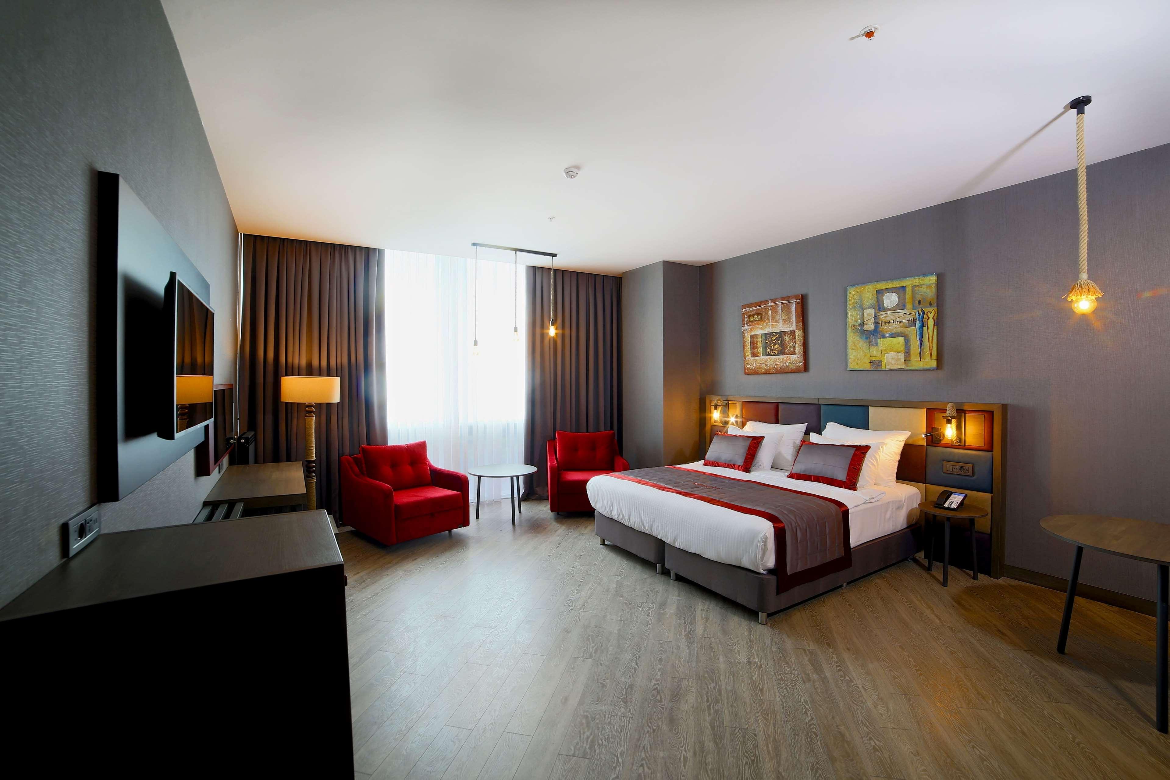 Ramada Encore By Wyndham Istanbul Avcilar Екстериор снимка